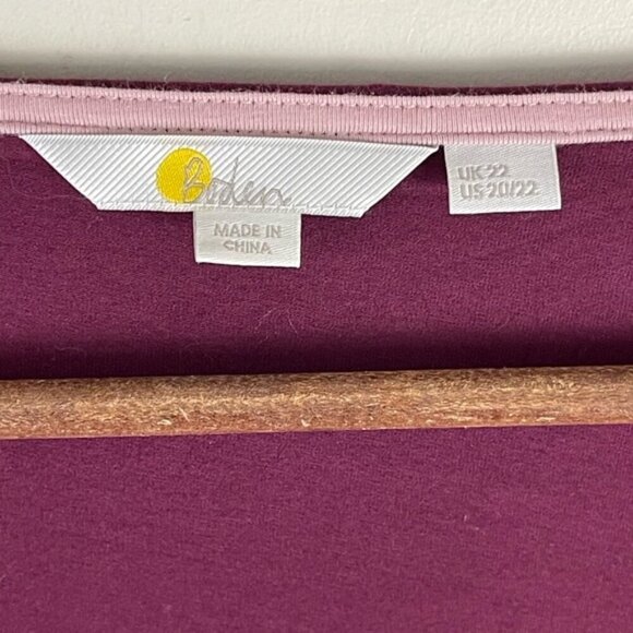 Boden Double Layer V-neck Top in Mulled Wine Purple size 20/22 jersey stretch - Picture 6 of 10